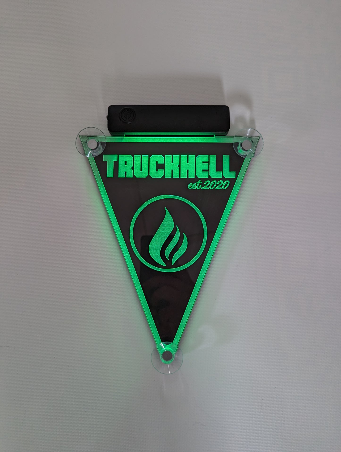 LED-Wimpel 24x18 mit Akku LED Sockel 3-eckig